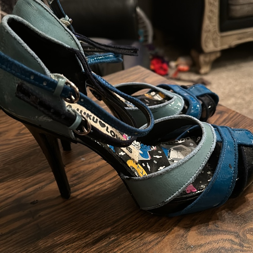 Fun heels!! - Picture 2 of 4